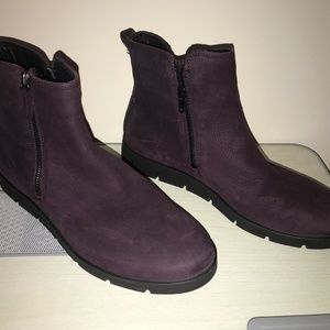 Ecco Boots
